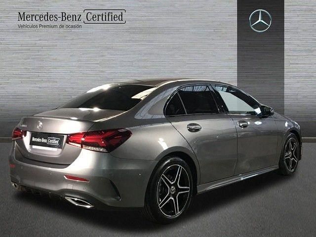 Usado Mercedes A200 150 CV (110 kW) 2025 Gris montana Berlina