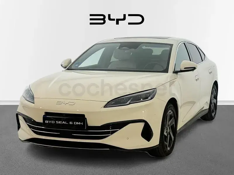 Nuevo BYD Seal Comfort 212 CV (155 kW) 2025 Marrón Berlina