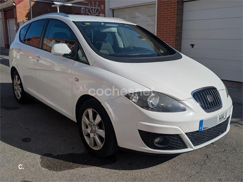 Blanco Usado 2011 Seat Altea XL Style Monovolumen | 3400 € (Super precio) - Imagen 1/4
