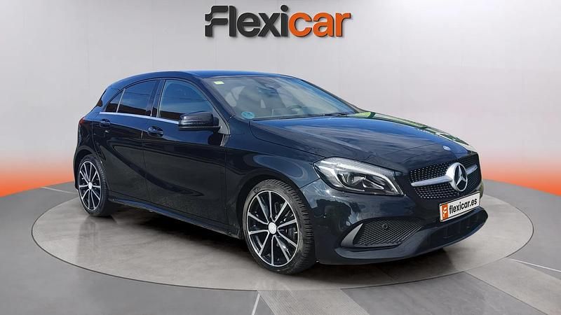 Usado Mercedes A200 AMG line 137 CV (100 kW) 2016 Negro Berlina