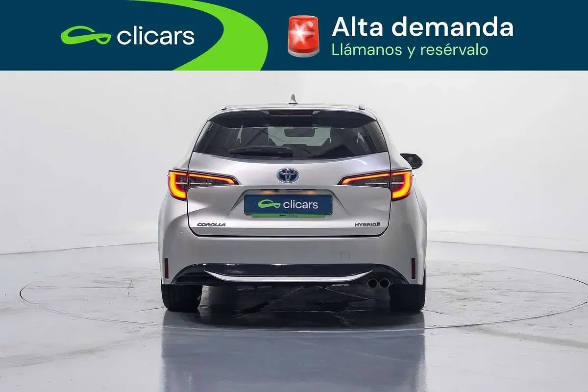 Usado Toyota Corolla Advance 152 CV (111 kW) 2019 Plateado Familiar
