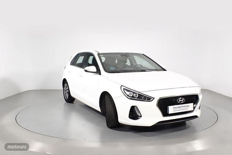 Blanco Usado 2018 Hyundai i30 Berlina | 13.700 € (Buen precio) - Imagen 1/4