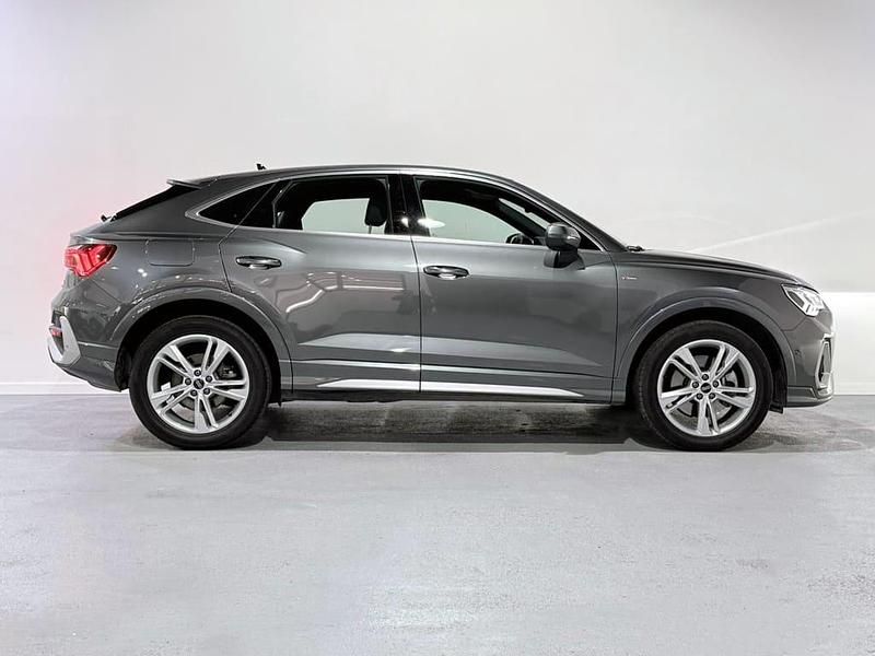 Usado Audi Q3 Sportback S-Line 190 CV (139 kW) 2021 Gris / plata SUV