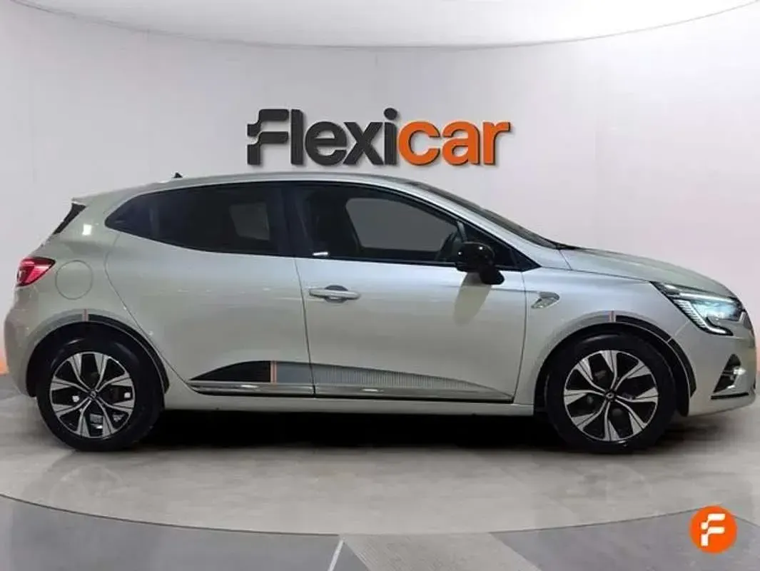 Usado Renault Clio LIMITED 91 CV (66 kW) 2021 Gris Utilitario