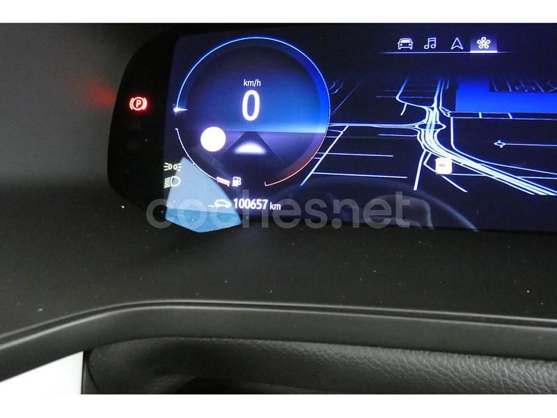 Usado Renault Captur 160 CV (117 kW) 2020 Gris / plata SUV