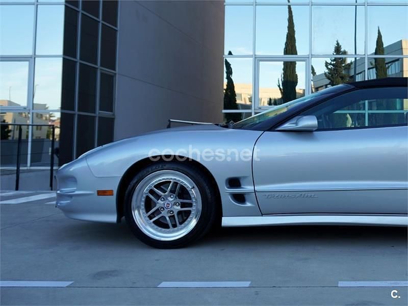 Usado Pontiac Trans Am 279 CV (205 kW) 1998 Gris / plata Coupe
