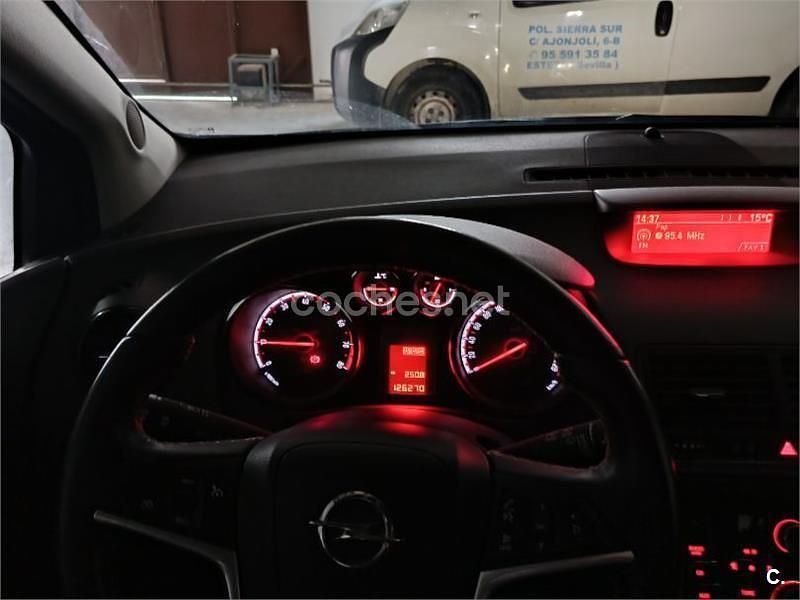 Usado Opel Meriva Selective 120 CV (88 kW) 2015 Blanco Monovolumen
