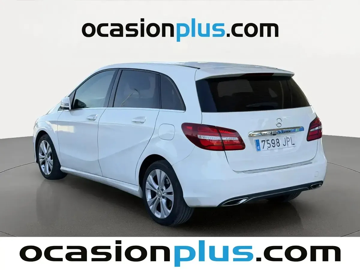 Usado Mercedes B200 136 CV (100 kW) 2016 Blanco Utilitario