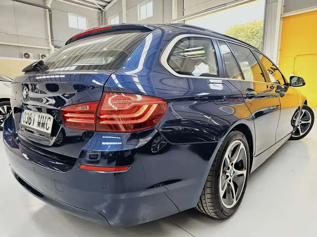 Usado BMW 525 Luxury Line 218 CV (160 kW) 2015 Azul Familiar