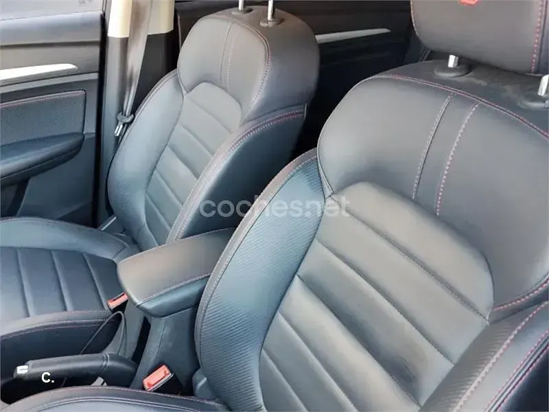 Usado MG ZS Luxury 106 CV (77 kW) 2023 Negro SUV