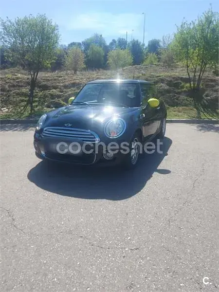 Usado Mini ONE 98 CV (72 kW) 2013 Negro Utilitario