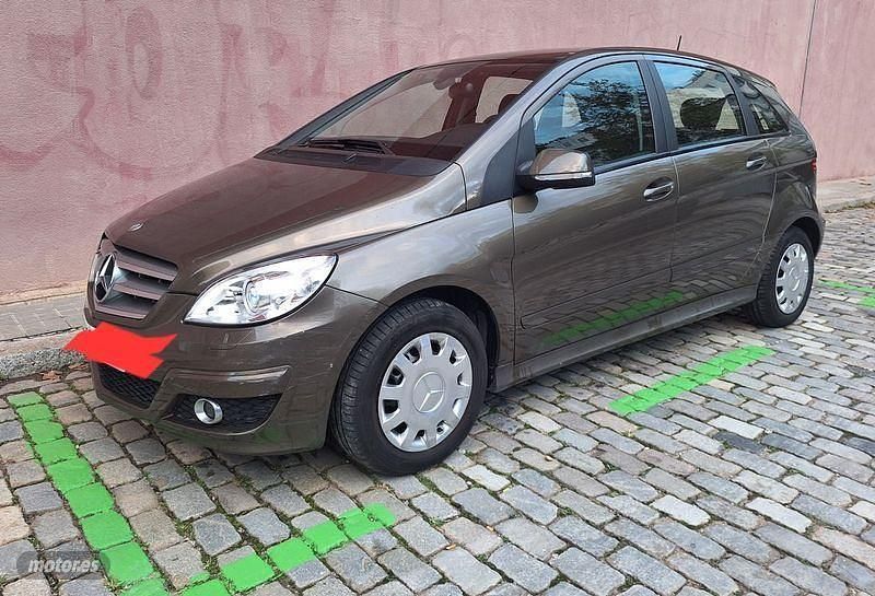 Marrón Usado 2011 Mercedes B180 Monovolumen | 10.500 € - Imagen 1/4