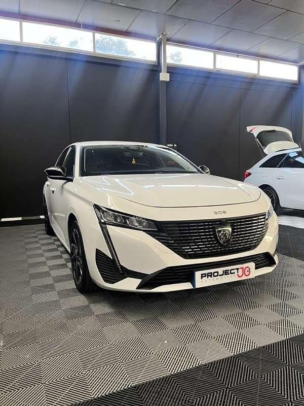 Usado Peugeot 308 Allure 131 CV (96 kW) 2022 Blanco Utilitario