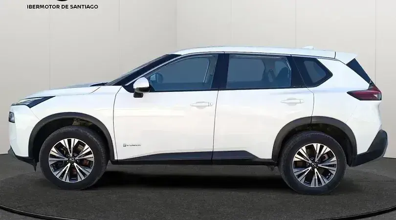 Usado Nissan X-Trail Acenta 158 CV (116 kW) 2024 Yuki white SUV