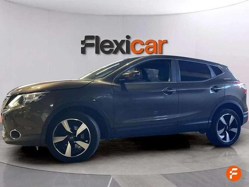 Usado Nissan Qashqai Acenta 110 CV (80 kW) 2017 Marrón SUV
