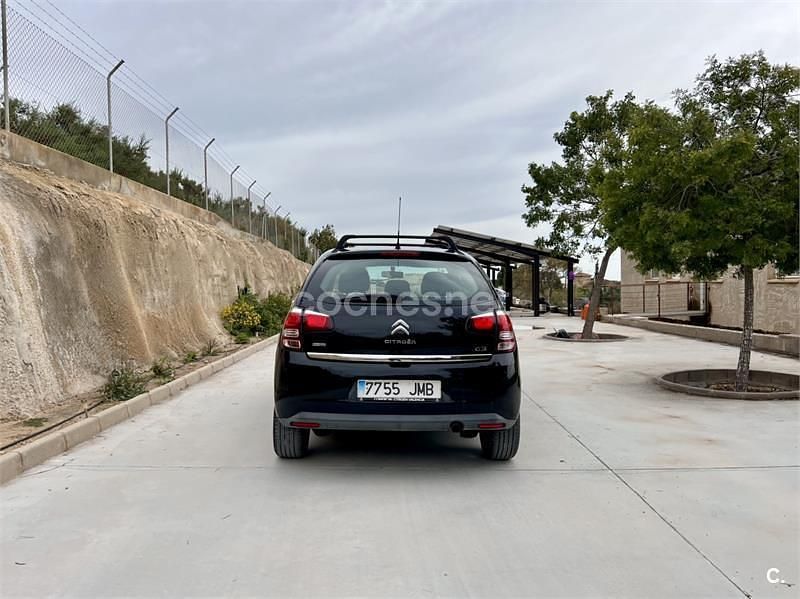 Usado Citroën C3 Live 75 CV (55 kW) 2016 Negro Berlina
