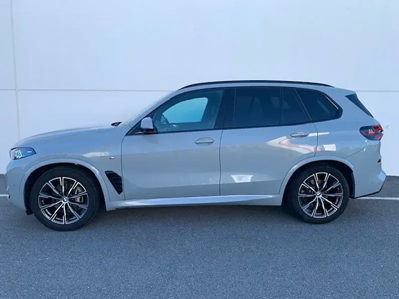 Usado BMW X5 xLine 298 CV (219 kW) 2023 Gris / plata SUV