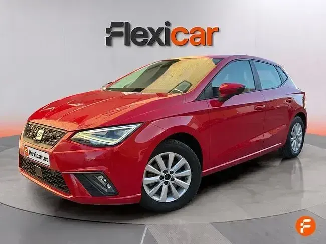 Usado Seat Ibiza Style 110 CV (80 kW) 2022 Rojo Utilitario