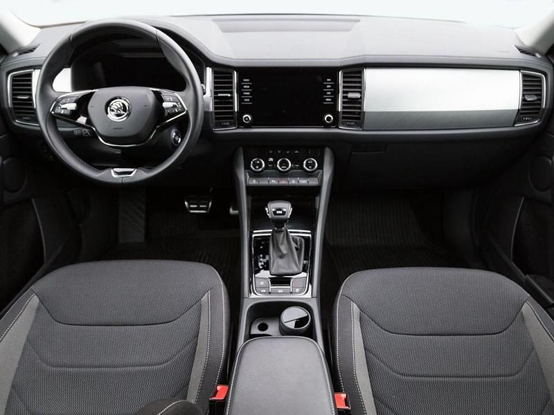 Usado Skoda Kodiaq Ambition 150 CV (110 kW) 2022 Luna SUV