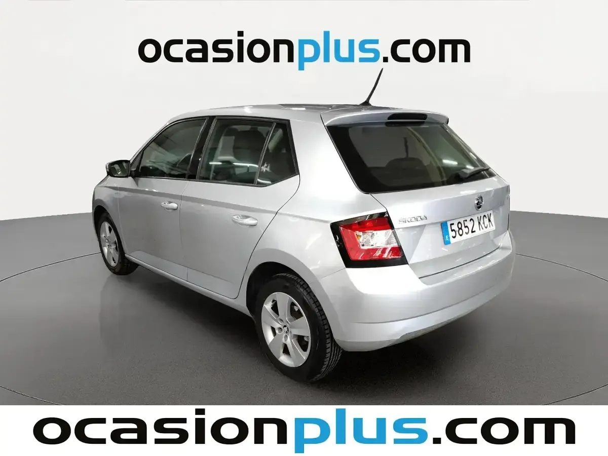 Usado Skoda Fabia 95 CV (69 kW) 2017 Gris