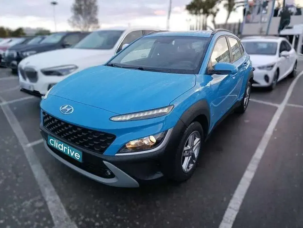 Usado Hyundai Kona 120 CV (88 kW) 2022 Azul SUV