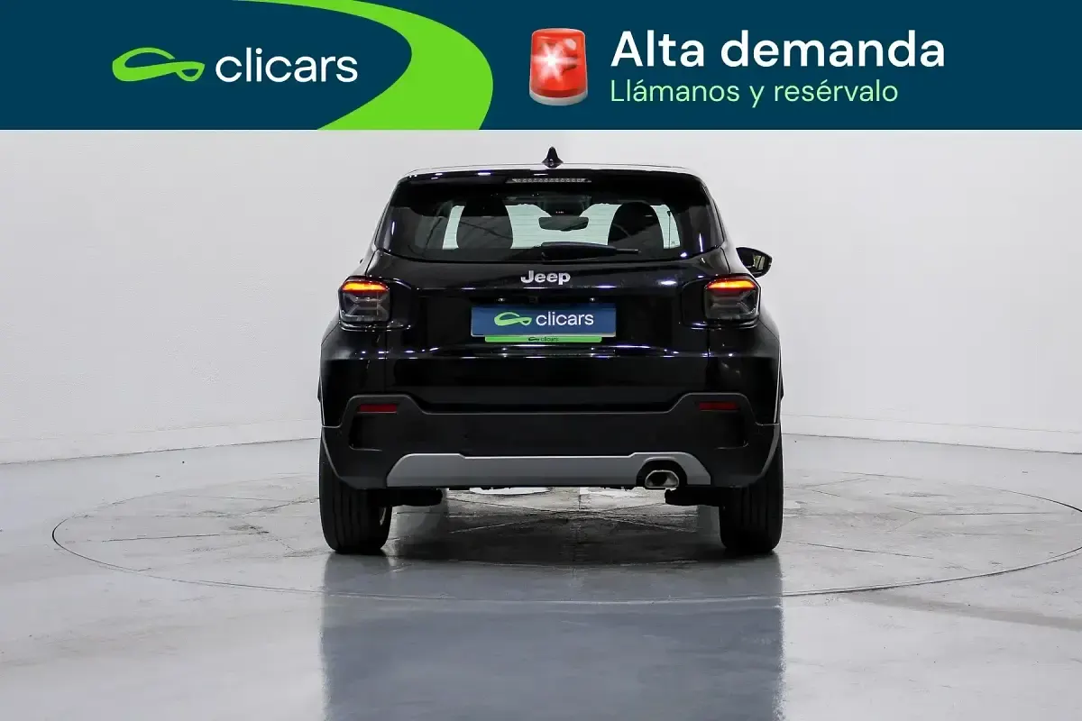 Usado Jeep Avenger Altitude 100 CV (73 kW) 2025 Negro SUV