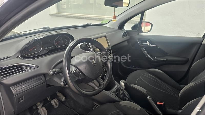 Usado Peugeot 208 Access 82 CV (60 kW) 2014 Azul Utilitario