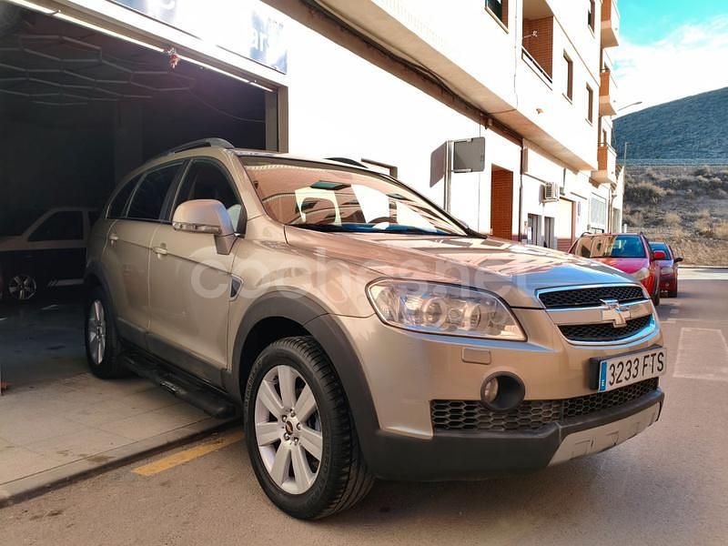 Usado Chevrolet Captiva 150 CV (110 kW) 2009 Beige SUV