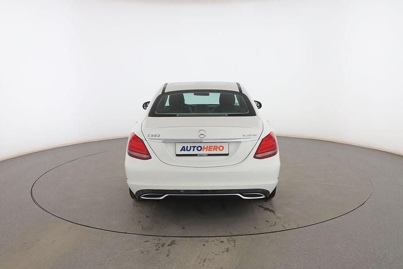 Usado Mercedes C220 Avantgarde 170 CV (125 kW) 2015 Blanco Berlina