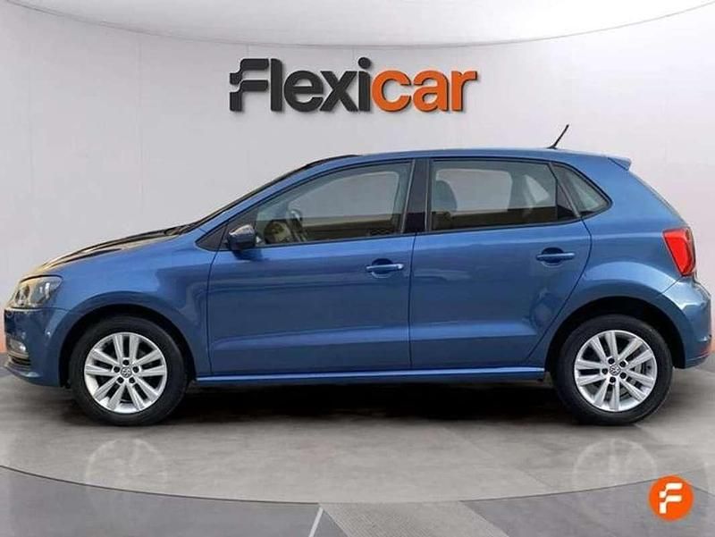 Usado VW Polo 75 CV (55 kW) 2017 Azul Utilitario