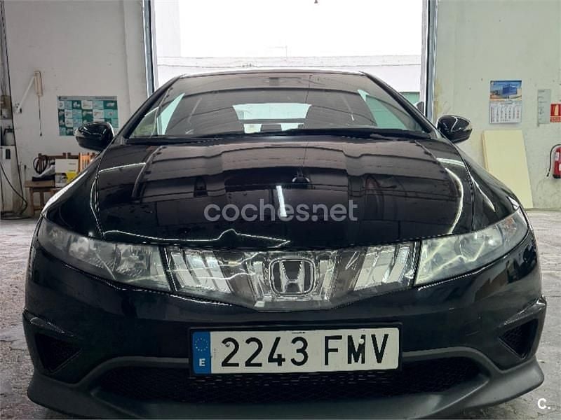Negro Usado 2007 Honda Civic Type S Berlina | 4800 € (Un poco caro) - Imagen 1/4
