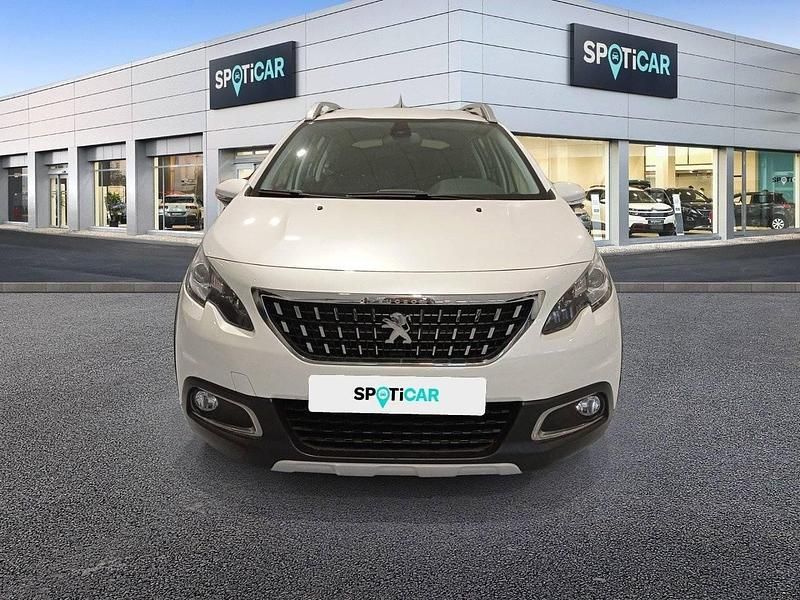 Usado Peugeot 2008 Allure 130 CV (95 kW) 2019 Blanco SUV