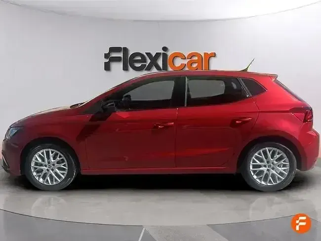 Usado Seat Ibiza FR 110 CV (80 kW) 2023 Rojo Utilitario