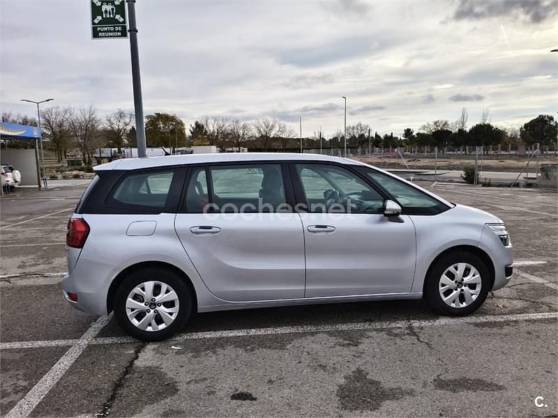 Usado Citroën Grand C4 Picasso Attraction 115 CV (84 kW) 2014 Gris / plata Monovolumen