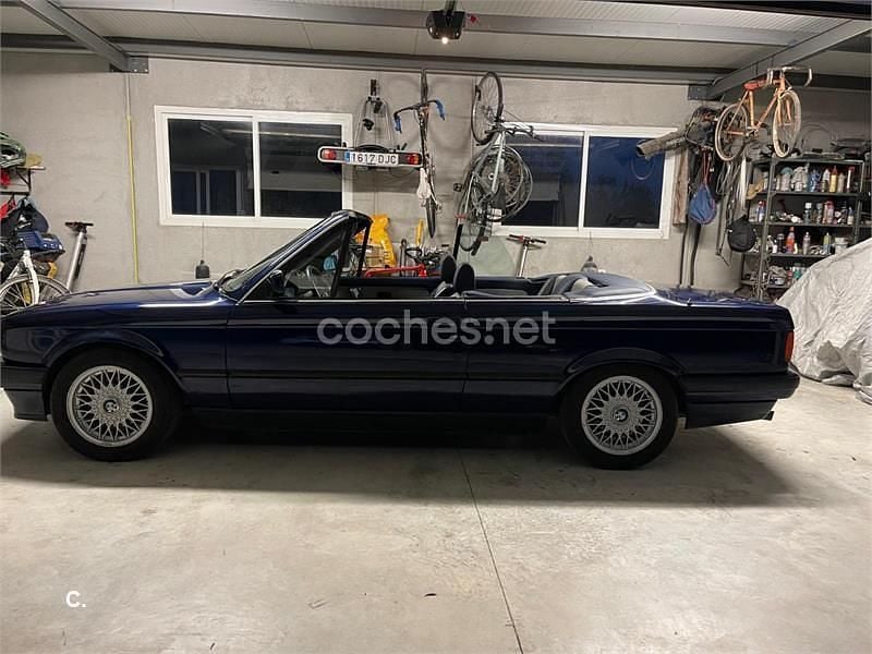 Usado BMW 318 Cabriolet Sport Line 115 CV (84 kW) 1993 Azul Descapotable
