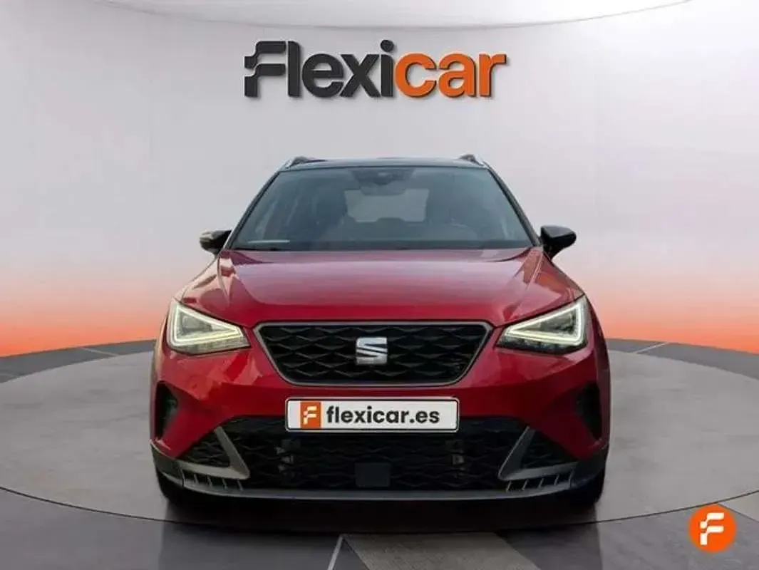 Usado Seat Arona FR 150 CV (110 kW) 2023 Burdeos SUV