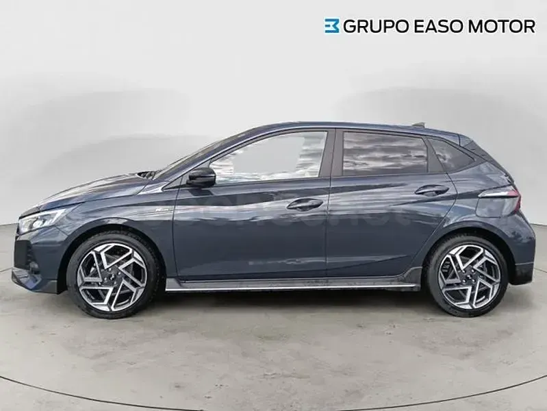 Usado Hyundai i20 N Line 100 CV (73 kW) 2025 Gris / plata Utilitario