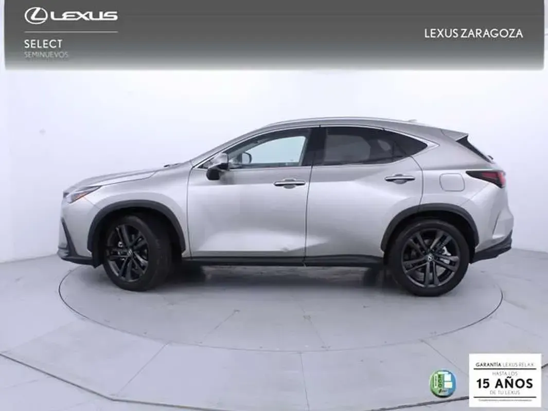Usado Lexus NX350h Executive Line 242 CV (177 kW) 2025 Gris SUV