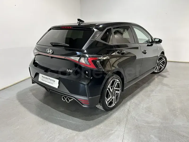 Usado Hyundai i20 N Line 79 CV (58 kW) 2025 Negro Utilitario