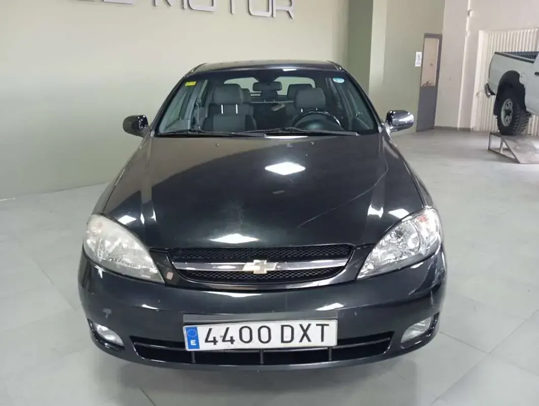 Usado Chevrolet Lacetti CDX 122 CV (89 kW) 2006 Negro Utilitario