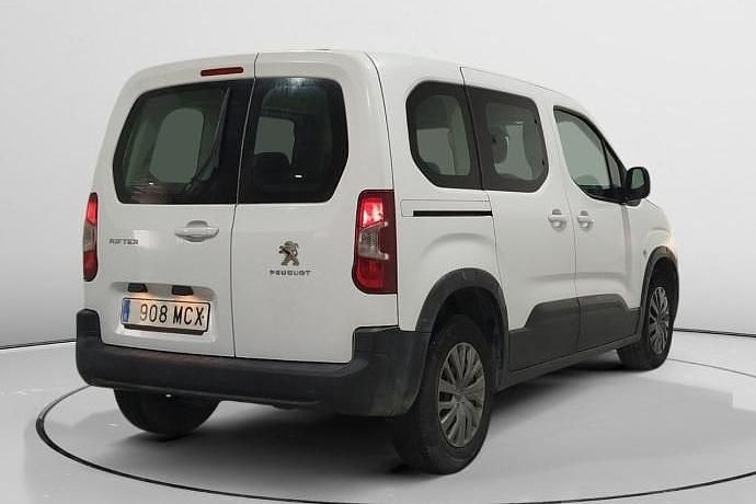 Usado Peugeot Rifter Active 103 CV (75 kW) 2022 Blanco Monovolumen