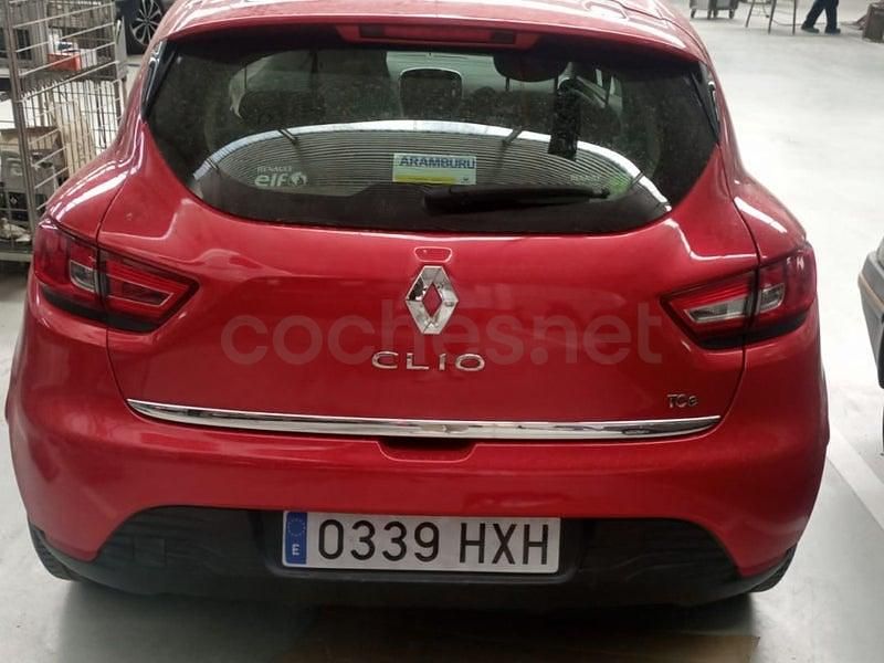 Usado Renault Clio IV 90 CV (66 kW) 2014 Granate Berlina