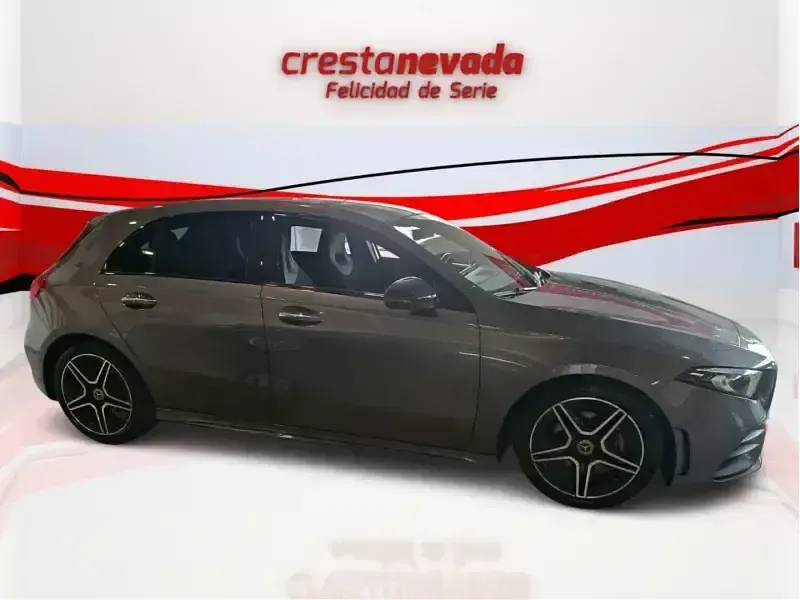 Usado Mercedes A200 163 CV (119 kW) 2021 Gris Utilitario