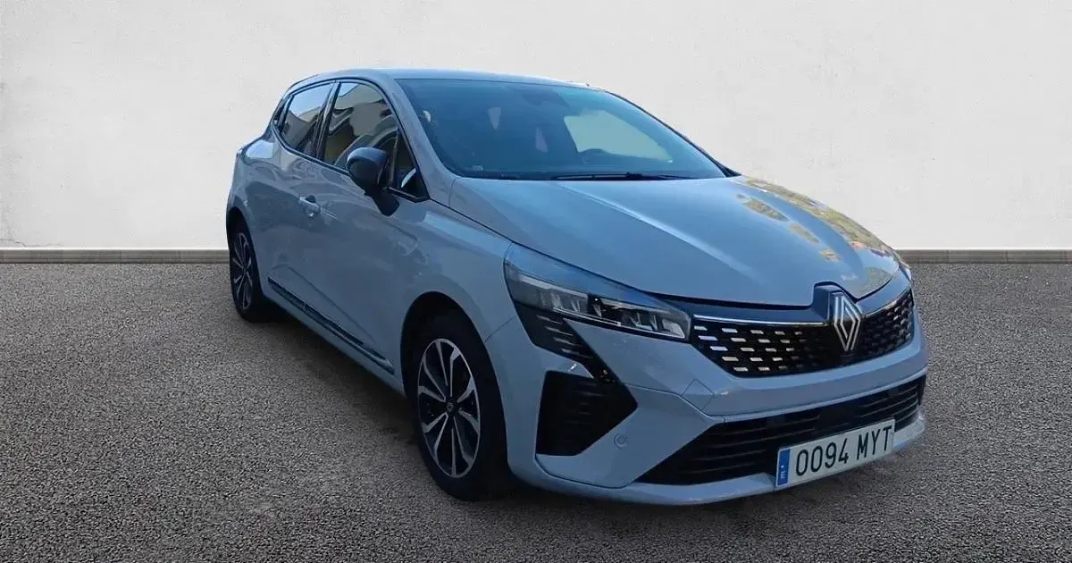 Usado Renault Clio Techno 100 CV (73 kW) 2025 Utilitario