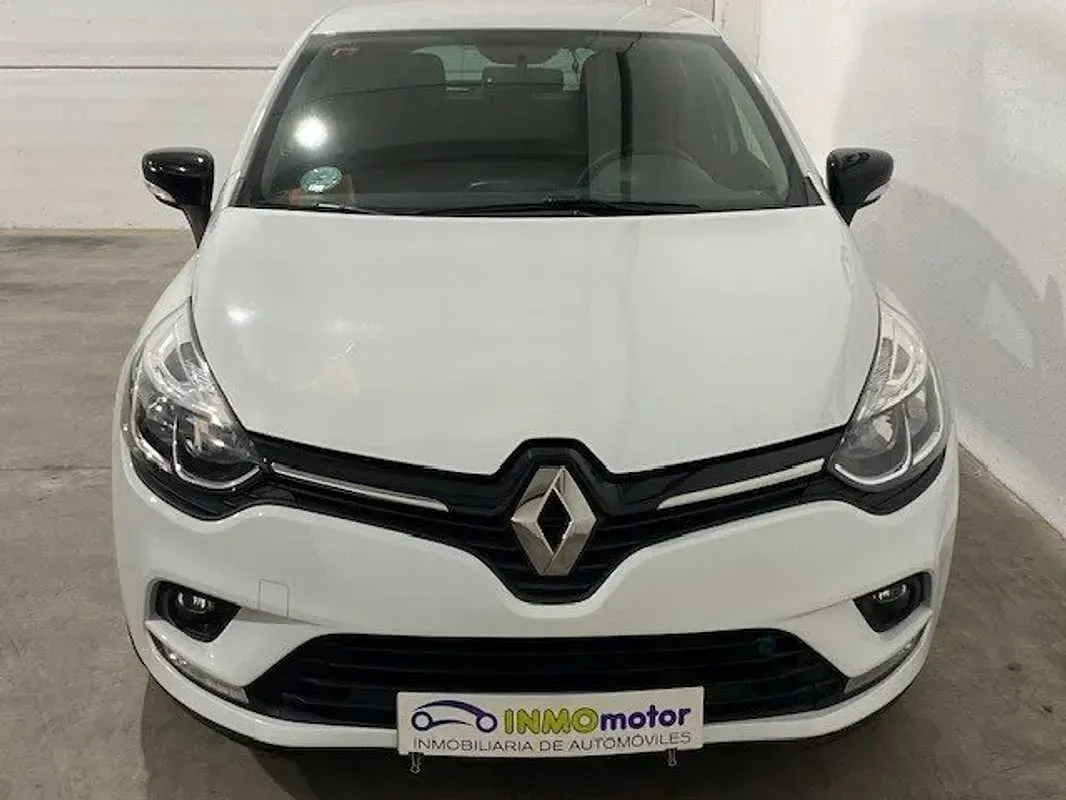 Usado Renault Clio LIMITED 76 CV (55 kW) 2019 Blanco Utilitario