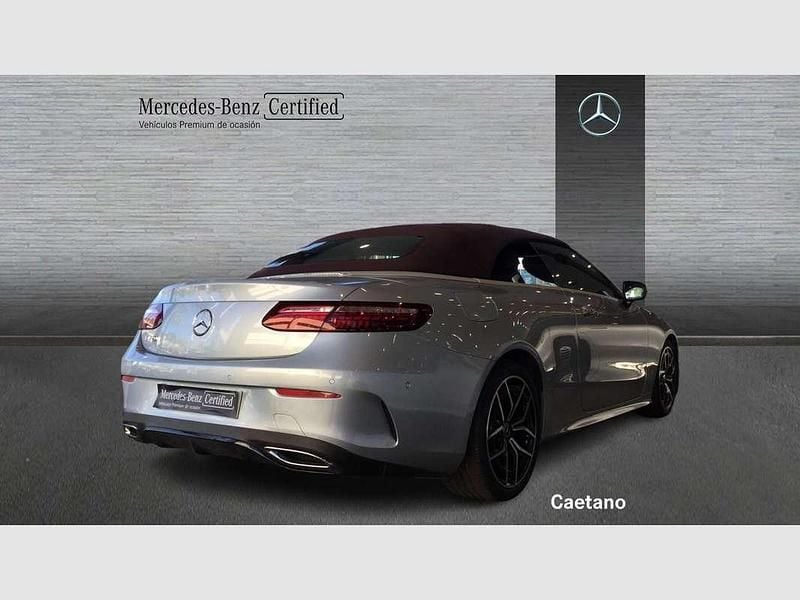 Usado Mercedes E220 194 CV (142 kW) 2023 Plateado Descapotable