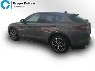 Usado Alfa Romeo Stelvio Edizione Speciale 210 CV (154 kW) 2018 Gris SUV