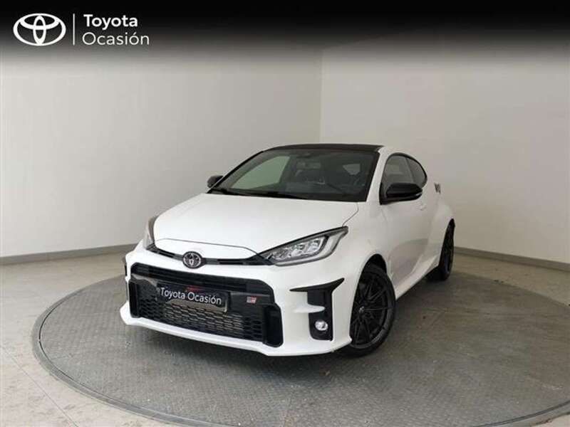 Blanco Usado 2022 Toyota Yaris Berlina | 36.000 € (Precio justo) - Imagen 1/4
