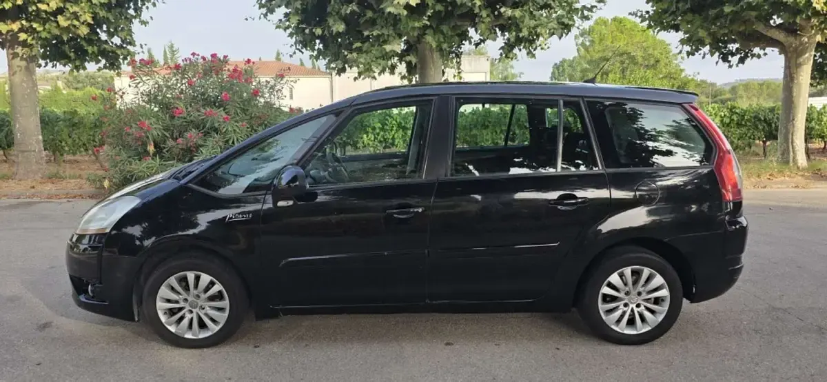 Usado Citroën C4 109 CV (80 kW) 2009 Negro Utilitario