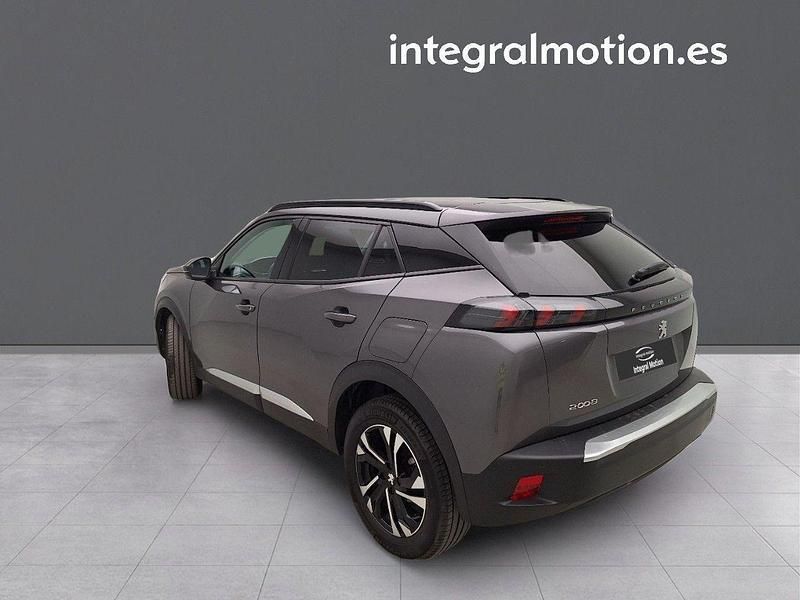 Usado Peugeot 2008 Allure 110 CV (80 kW) 2021 Gris SUV